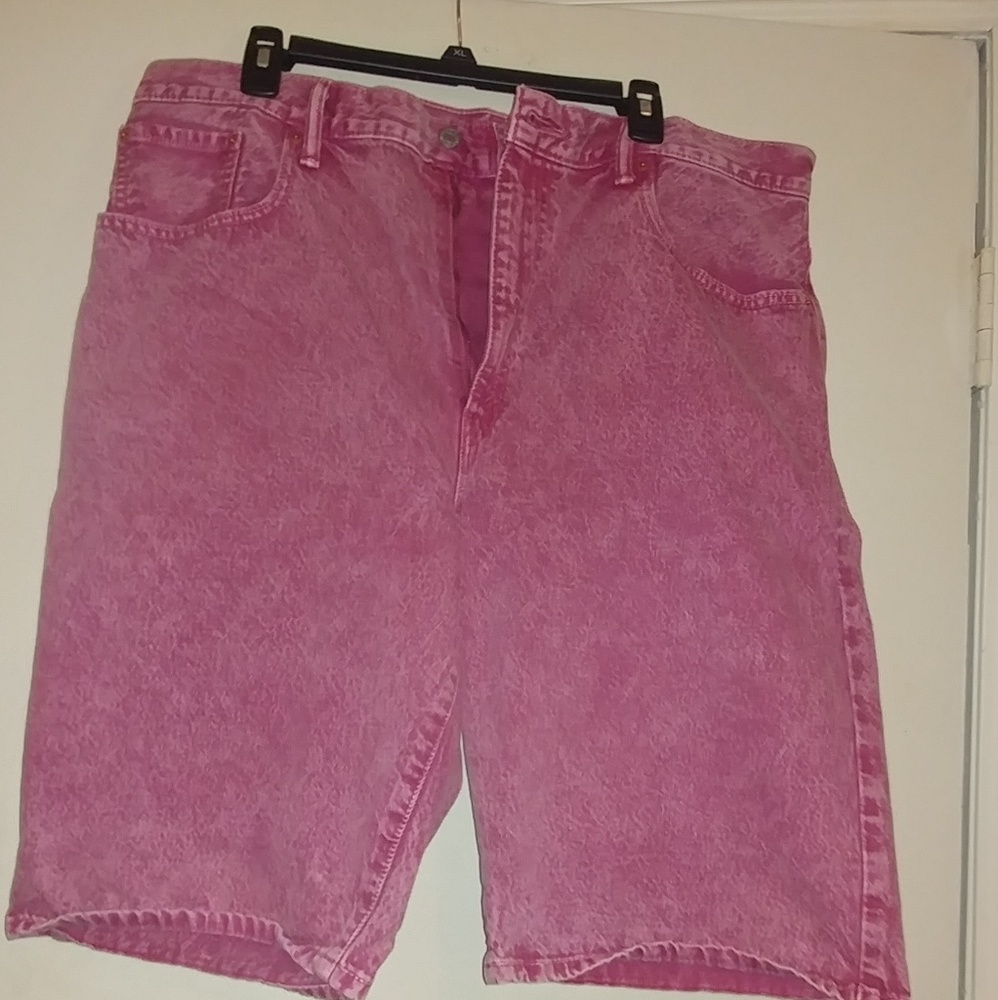 NWOT Red men's Levi's denim shorts